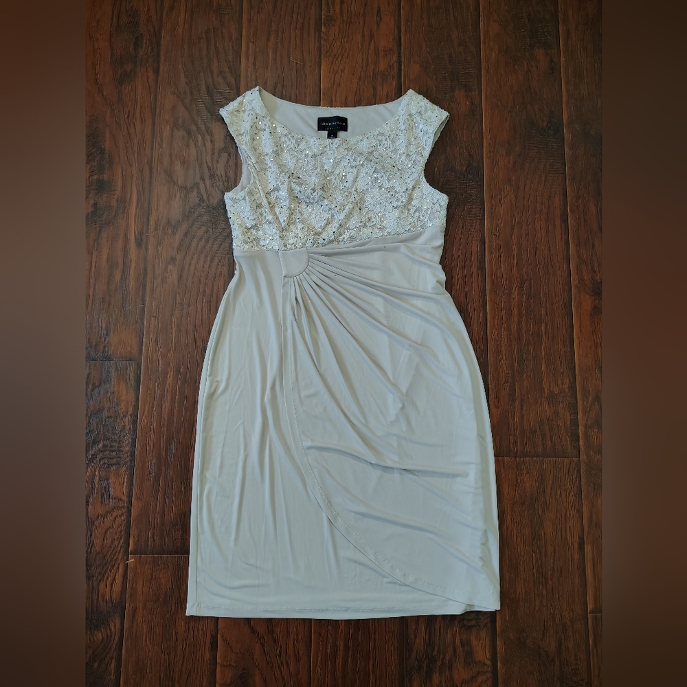 Retro tan ruched tan and sparkle midi dress Size 14